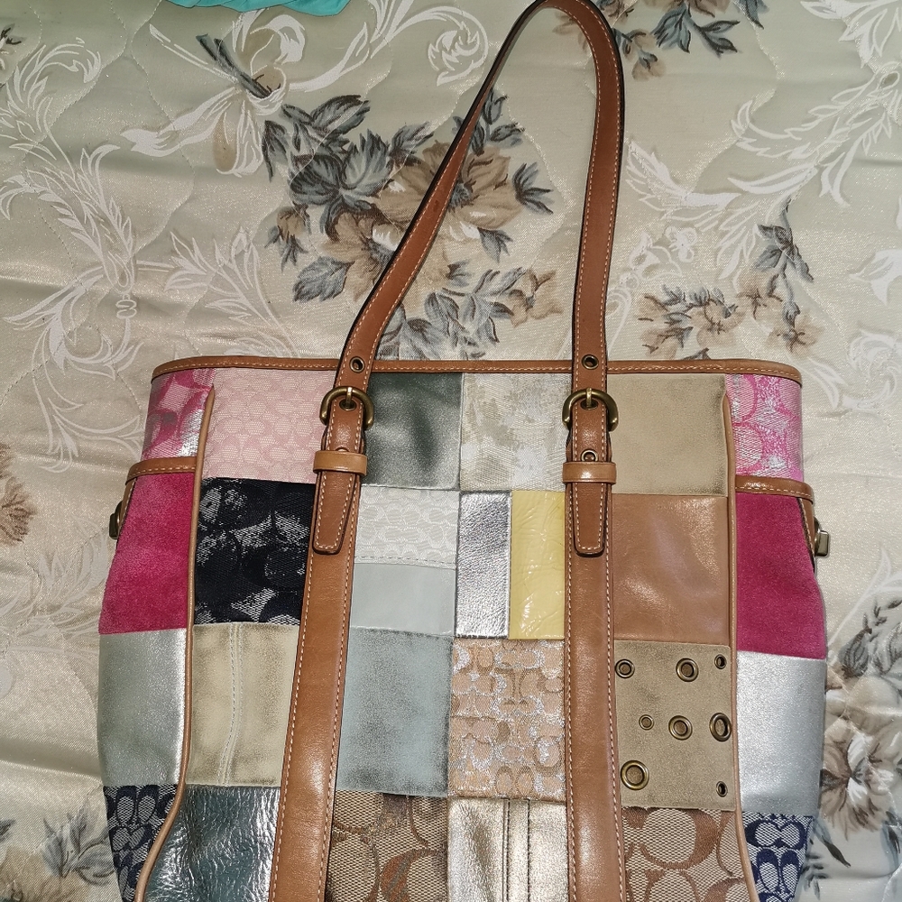Coach Purse - Picture 3 of 3